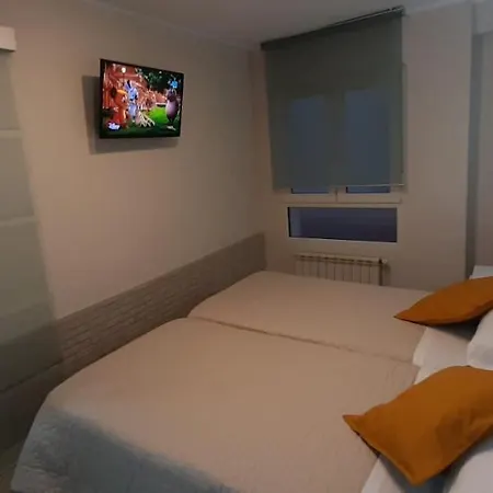 Konukevi Verdemar Rooms Gijón