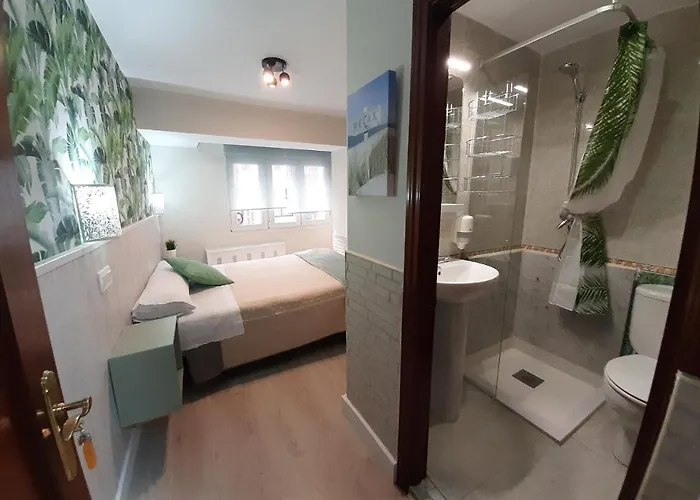 Pensión Verdemar 2*